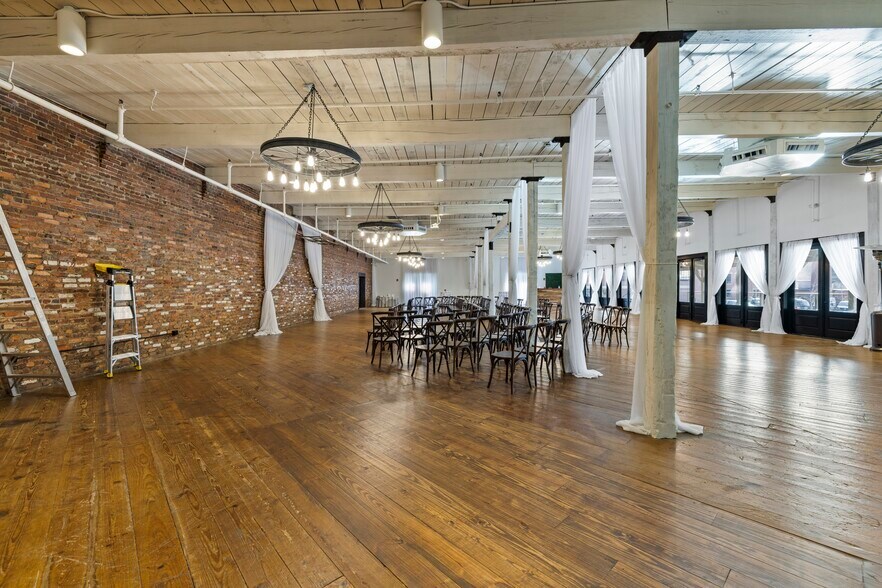 More Photos Of 600 S Broad St, Monroe Manufacturing For Lease