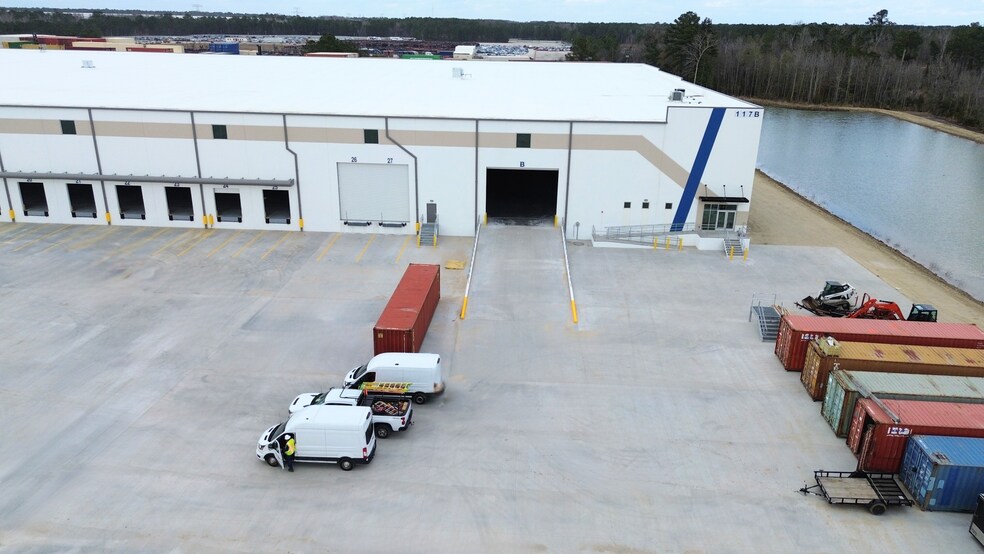 More Photos Of 115 Parkway Dr, Rincon Unknown For Lease