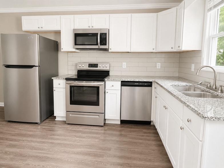 More Photos Of 331 Temple St, Lexington Apartments For Sale