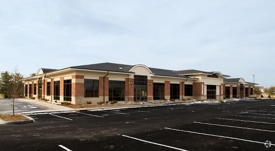 More Photos Of 8325 E Southport Rd, Indianapolis Medical For Lease