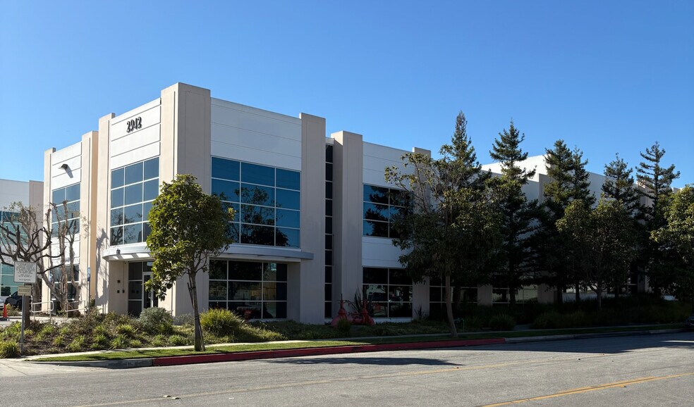 Primary Photo Of 2942 Columbia St, Torrance Office For Lease
