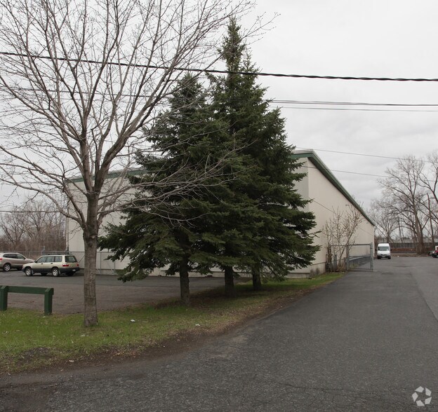 More Photos Of 64 Railroad Ave, Albany Warehouse For Sale