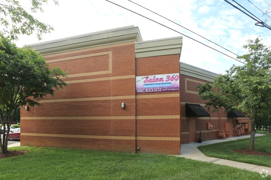 More Photos Of 6316 Old Sugar Creek Rd, Charlotte Freestanding For Lease