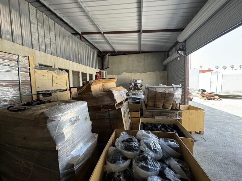 More Photos Of 109 E 4th St, San Bernardino Warehouse For Lease