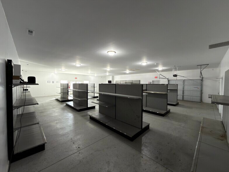 More Photos Of 205 Wiley ave, Washington General Retail For Sale