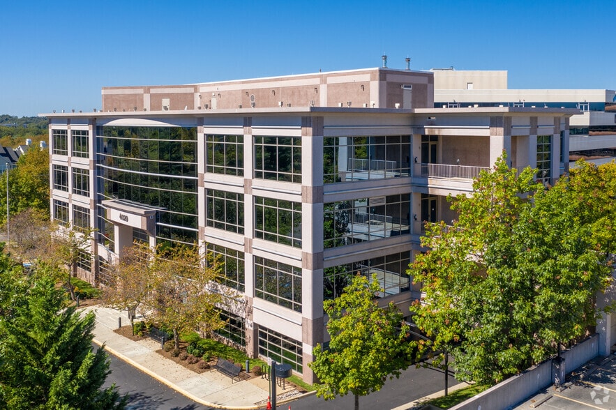 More Photos Of 4029 Ridge Top Rd, Fairfax Office For Sale