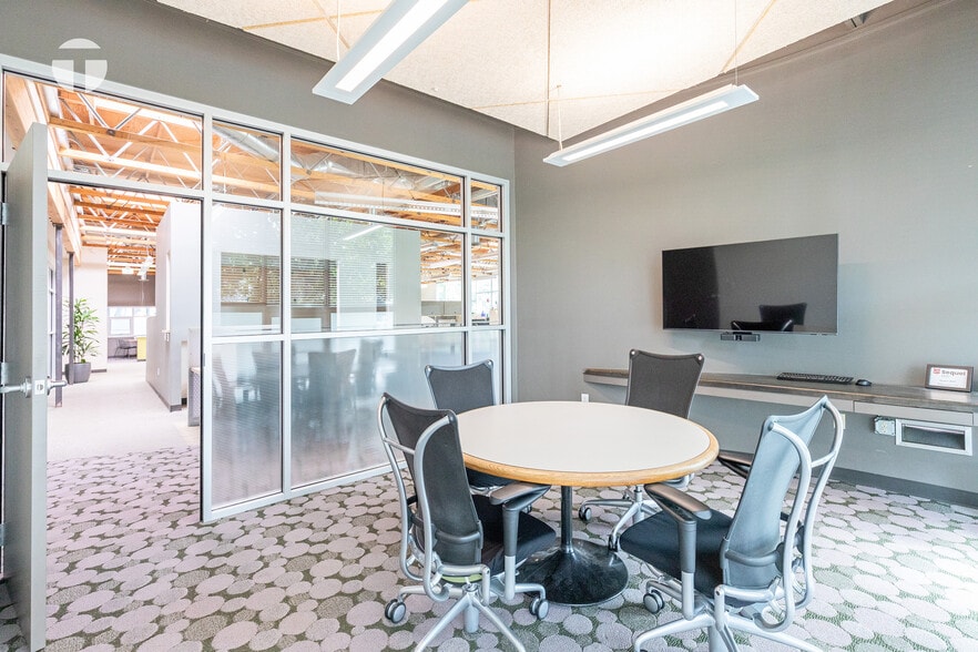 More Photos Of 109 Scripps Dr, Sacramento Office For Sale
