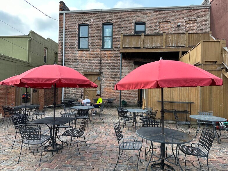 More Photos Of 11 Benton Ave E, Albia Restaurant For Sale