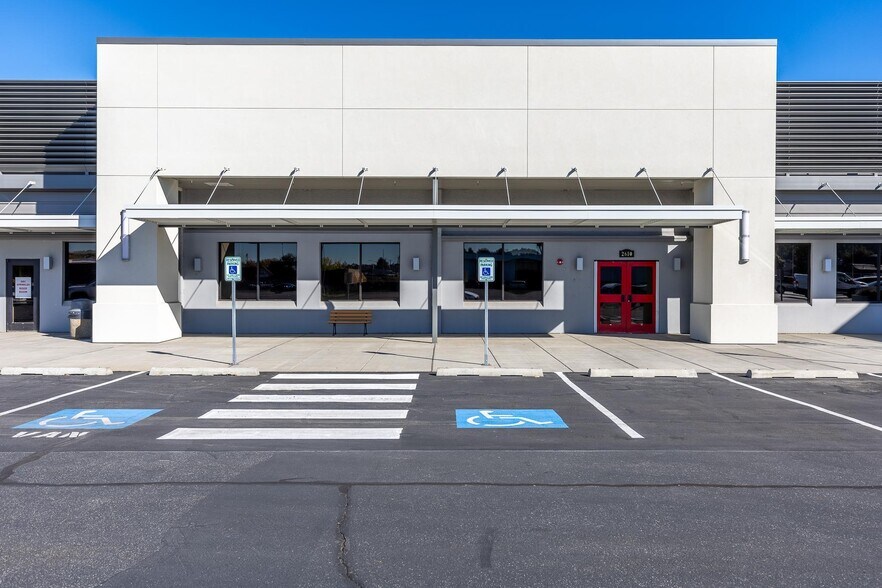 More Photos Of 2600 N Columbia Center Blvd, Richland Unknown For Lease