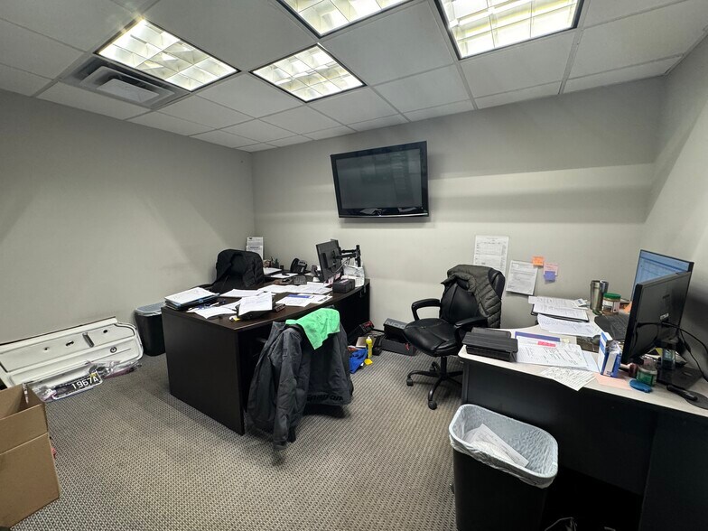 More Photos Of 26 Texaco Ave, Port Jefferson Service For Sale