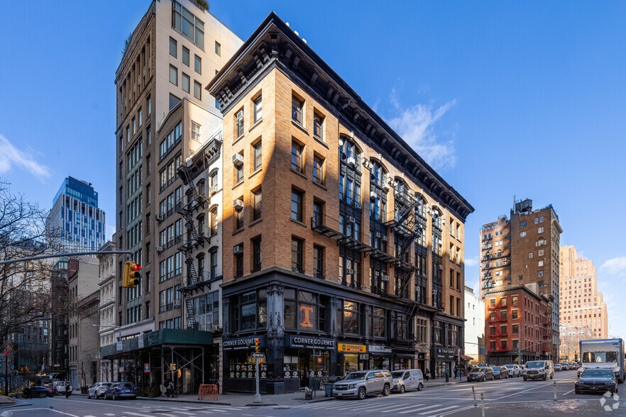 Primary Photo Of 66 W Broadway, New York Office For Lease