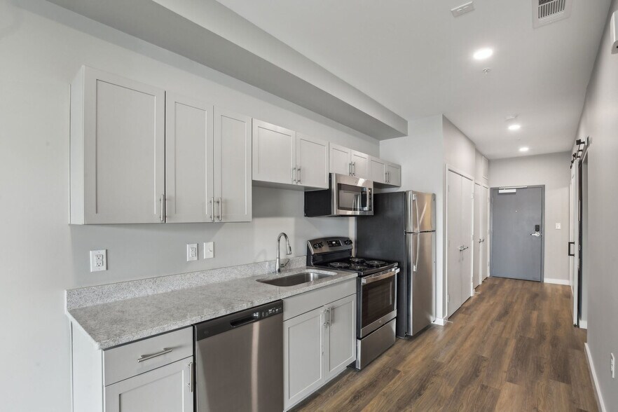 More Photos Of 4040 Travis Dr, Nashville Apartments For Sale