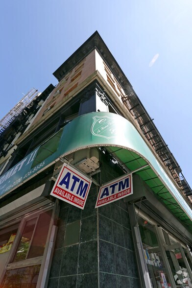 More Photos Of 66 W Broadway, New York Office For Lease