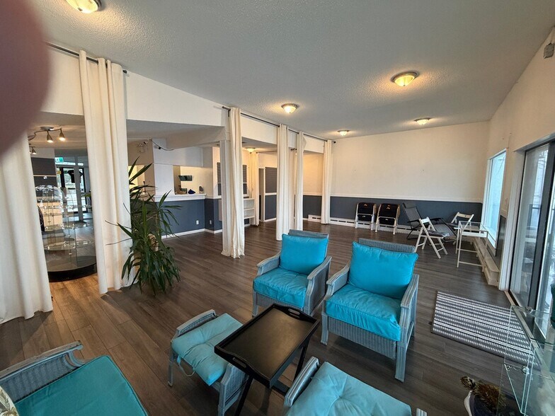 More Photos Of 418 Marine Dr, Gibsons Storefront Retail Office For Sale