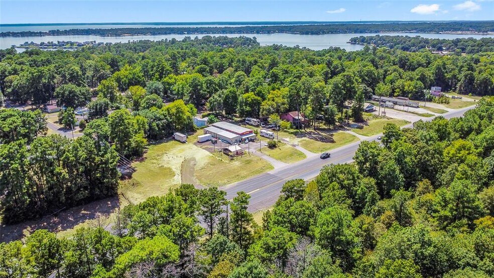 More Photos Of 11457 US Highway 190 W, Livingston Garden Center For Sale