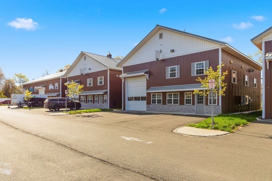 More Photos Of 4150 Dunroamin Rd, Wall Township Distribution For Sale