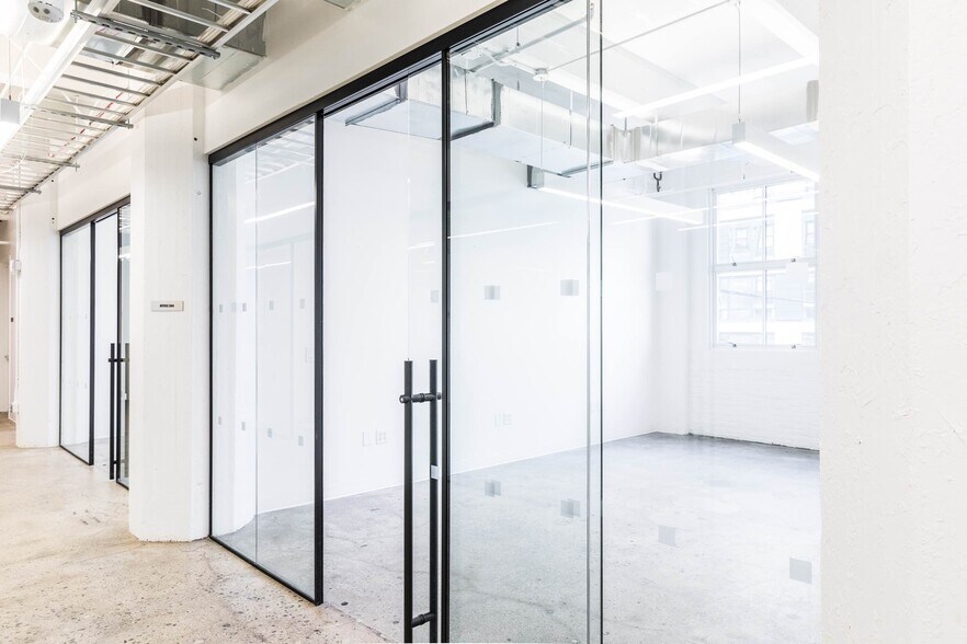 More Photos Of 150 BAY St, Jersey City Loft Creative Space For Lease