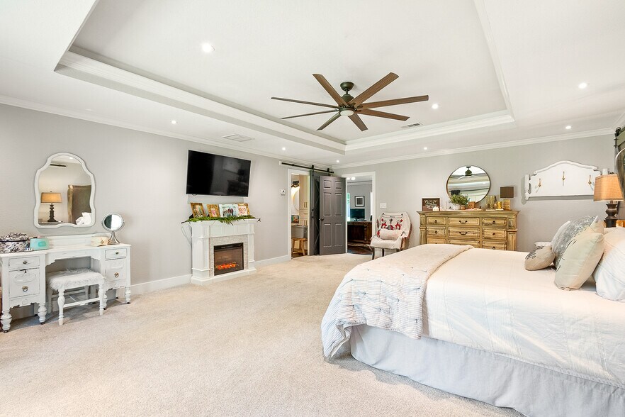 More Photos Of 5110 Treaschwig Rd, Spring Specialty For Sale