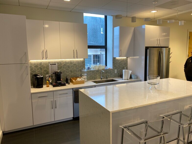 More Photos Of 1385 Cambridge St, Cambridge Office For Sale