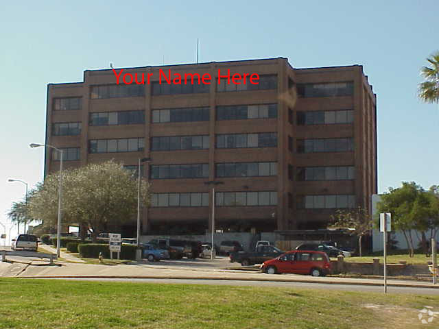 Primary Photo Of 210 S Carancahua St, Corpus Christi Office For Lease