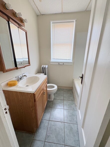 More Photos Of 10812 S King Dr, Chicago Apartments For Sale