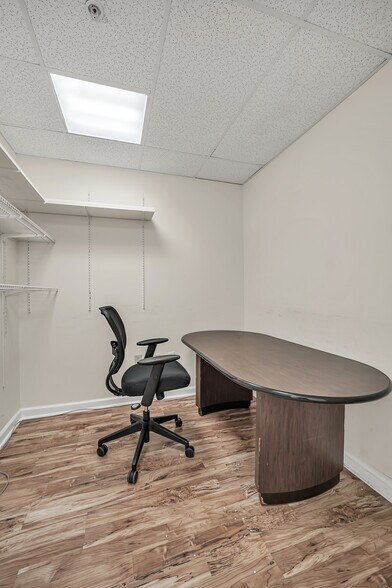 More Photos Of 815 Greenwood Ave, Jenkintown Medical For Sale