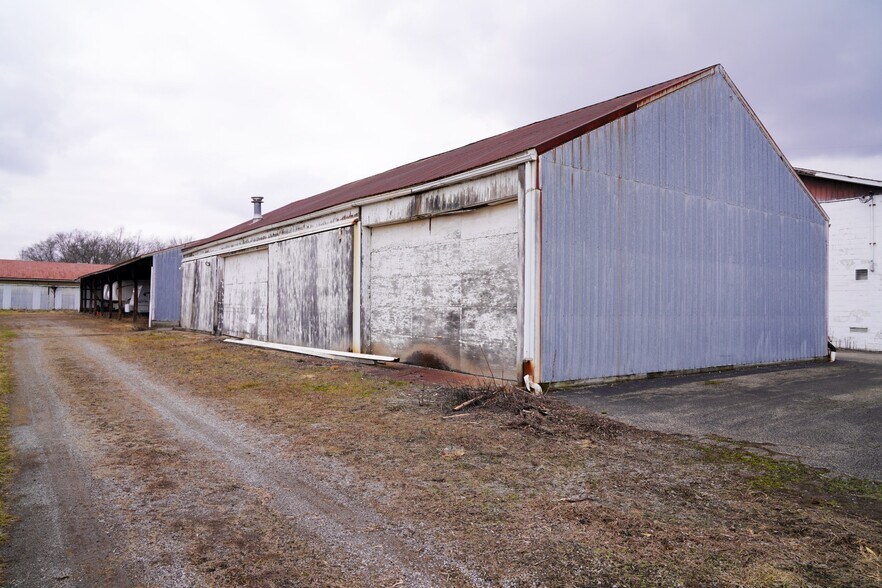 More Photos Of 16 Madison St, Leetonia Flex For Sale