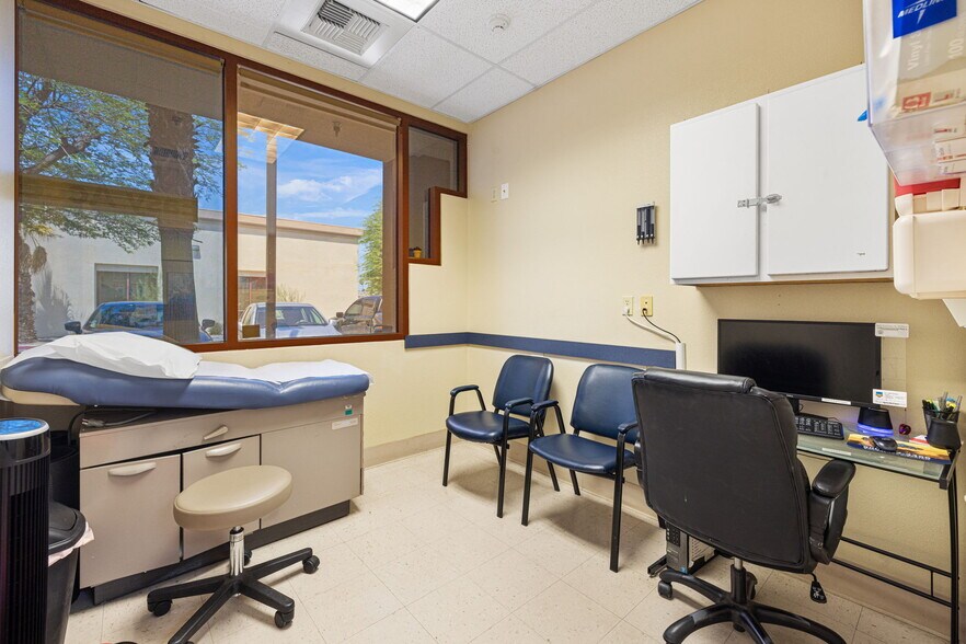 More Photos Of , Indio Office For Sale