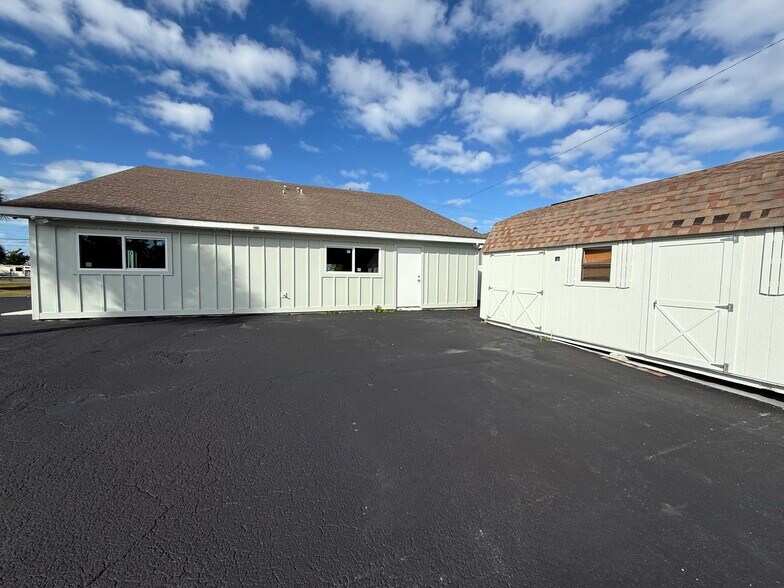 More Photos Of 4000-4006 Shoal Line Blvd, Hernando Beach Office For Sale