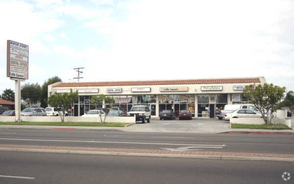 More Photos Of 239-251 W Carson St, Carson Unknown For Lease