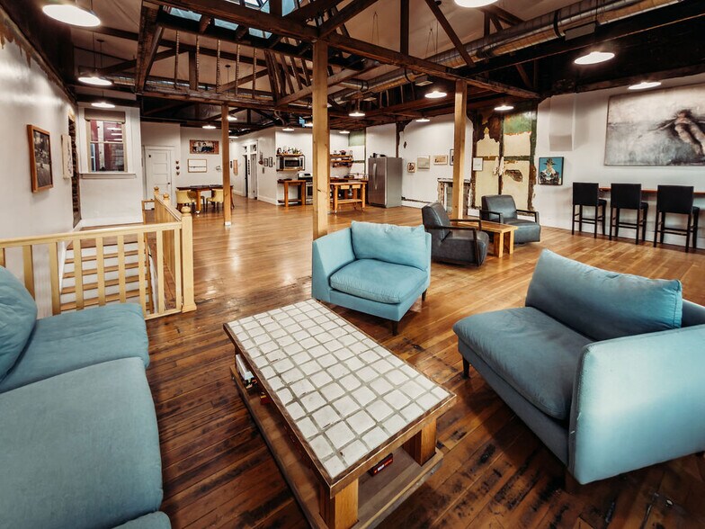 More Photos Of 182 S Main St, Helper General Retail For Sale