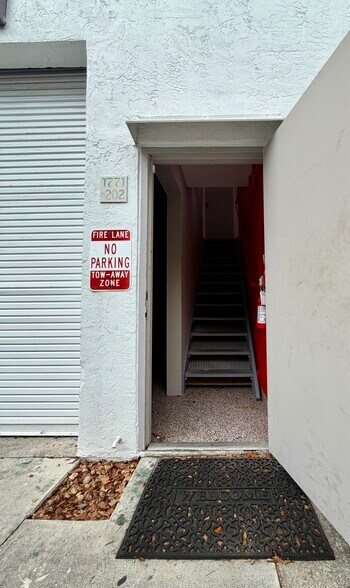 More Photos Of 1771 Blount Rd, Pompano Beach Warehouse For Lease