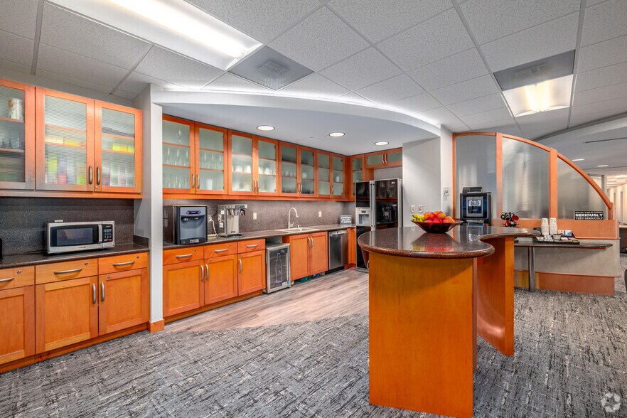 More Photos Of 6135 Park South Dr, Charlotte Coworking Space