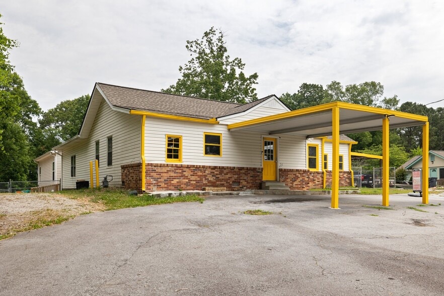 More Photos Of 824 Temple Rd, Bremen Daycare Center For Sale