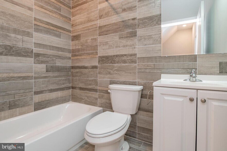 More Photos Of 2010 N 8th St, Philadelphia Apartments For Sale