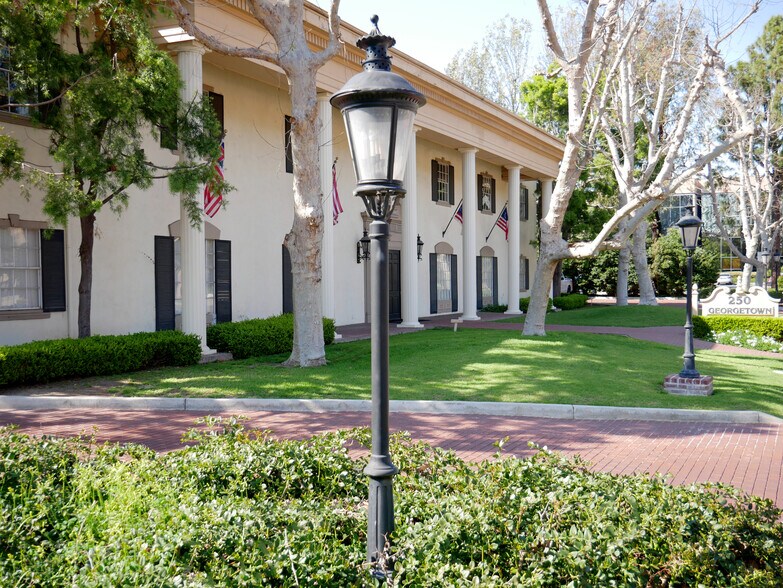 More Photos Of 250 N Golden Circle Dr, Santa Ana Office For Lease