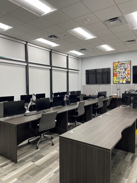 More Photos Of 4800 N Federal Hwy, Boca Raton Unknown For Lease