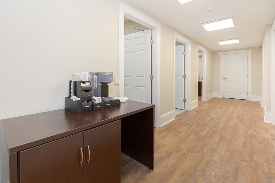 More Photos Of 1130 Ogletown Rd, Newark Coworking Space