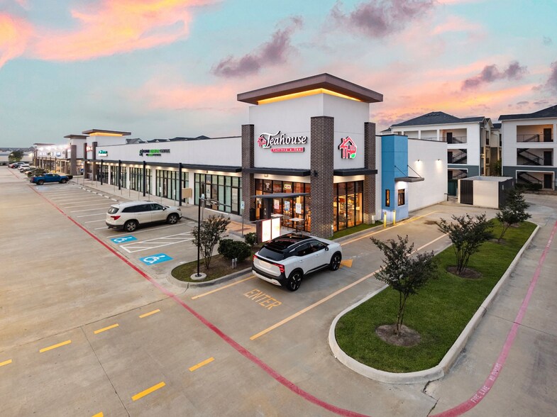 More Photos Of 10525 N Sam Houston Pky E, Humble Unknown For Lease