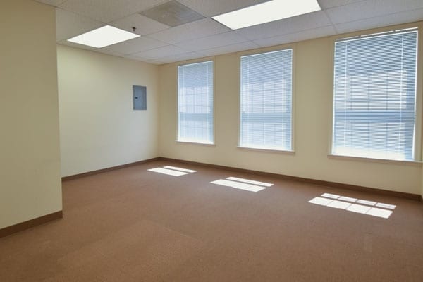 More Photos Of 601 7th St, Laurel Office For Sale
