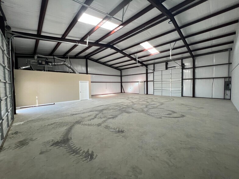 More Photos Of 1041 Technology Way, Waxahachie Industrial For Sale
