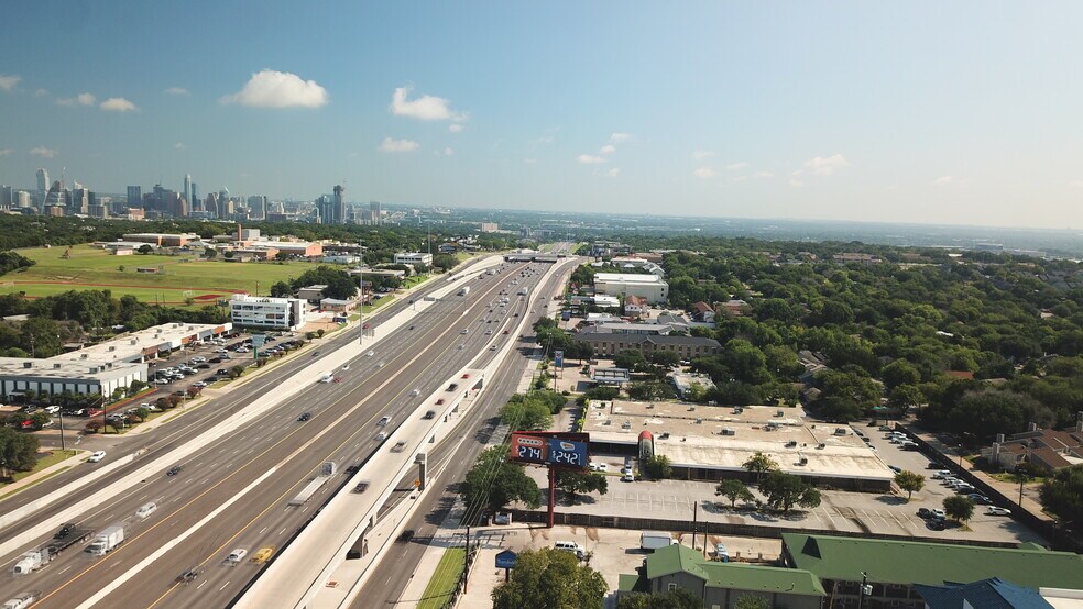 More Photos Of 2801 S Interstate 35 S, Austin Loft Creative Space For Lease