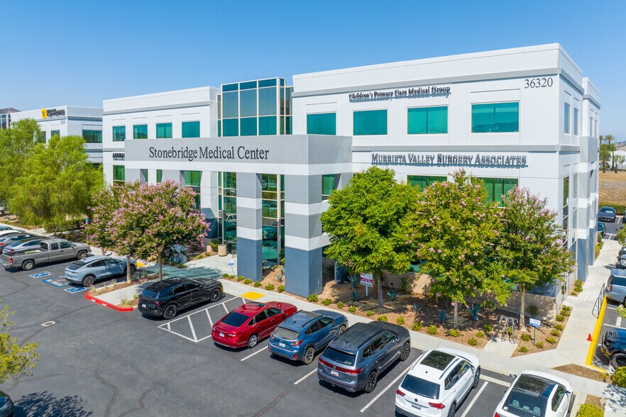 More Photos Of 36320 Inland Valley Dr, Wildomar Medical For Lease