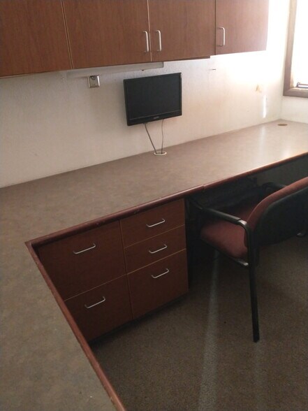 More Photos Of 84 N Precision Dr, Pueblo West Warehouse For Sale