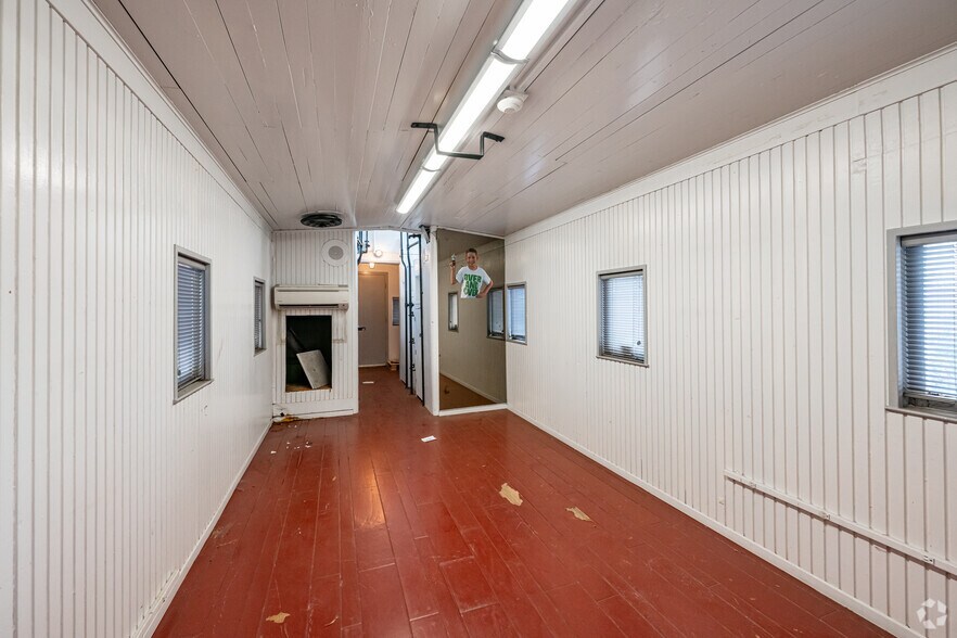 More Photos Of 1450-1470 W 9th St, Upland Loft Creative Space For Sale