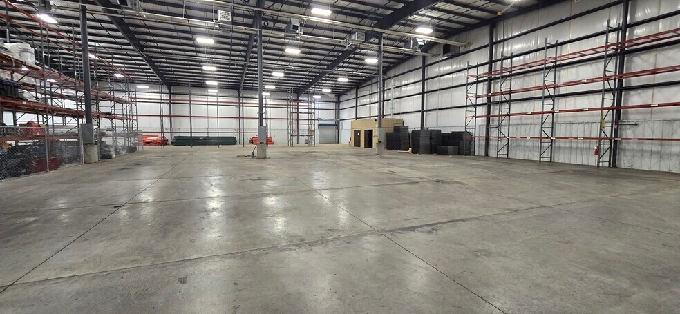 More Photos Of 145 Iron Horse Dr, Charleston Industrial For Lease