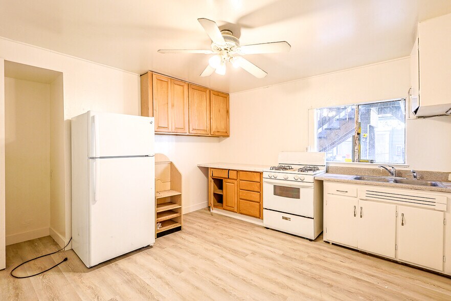 More Photos Of 139-143 E Julian St, San Jose Apartments For Sale