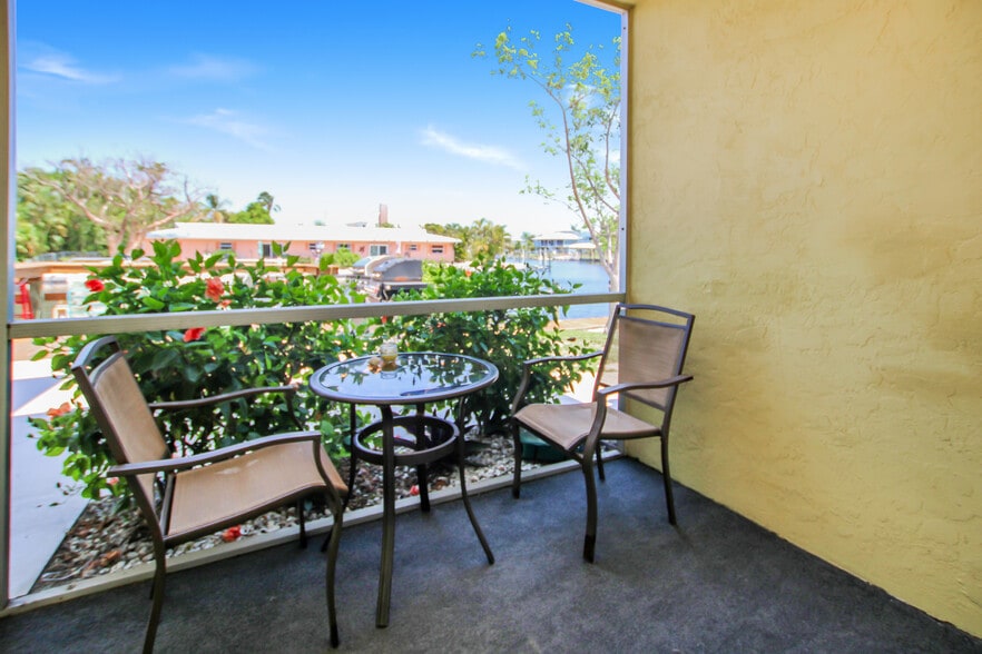 More Photos Of 3226 Stringfellow Rd, Saint James City Apartments For Sale