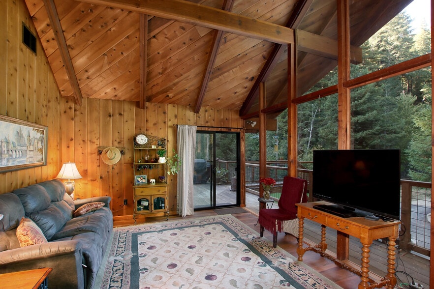 More Photos Of 16770 Redwood Lodge Rd, Los Gatos Lodge Meeting Hall For Sale