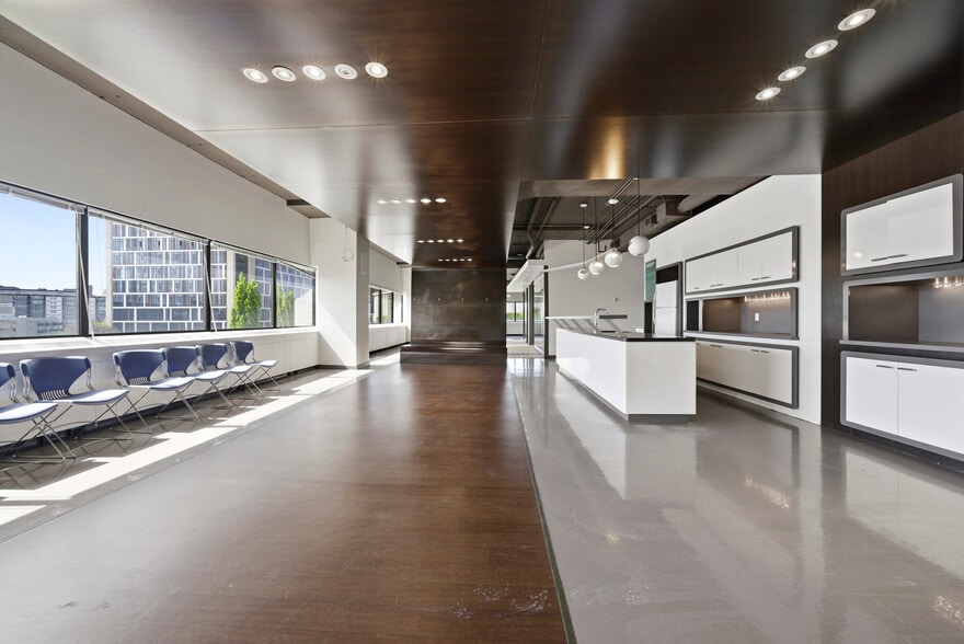 More Photos Of 150 Ferrand Dr, Toronto Unknown For Lease